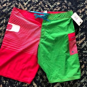 Men’s Oakley board shorts